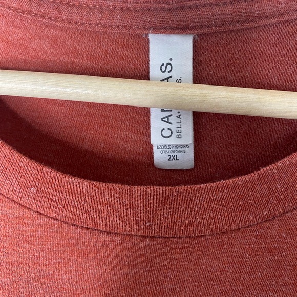 “Not a Hugger” Cactus Tee, Size 2XL - Picture 3 of 4